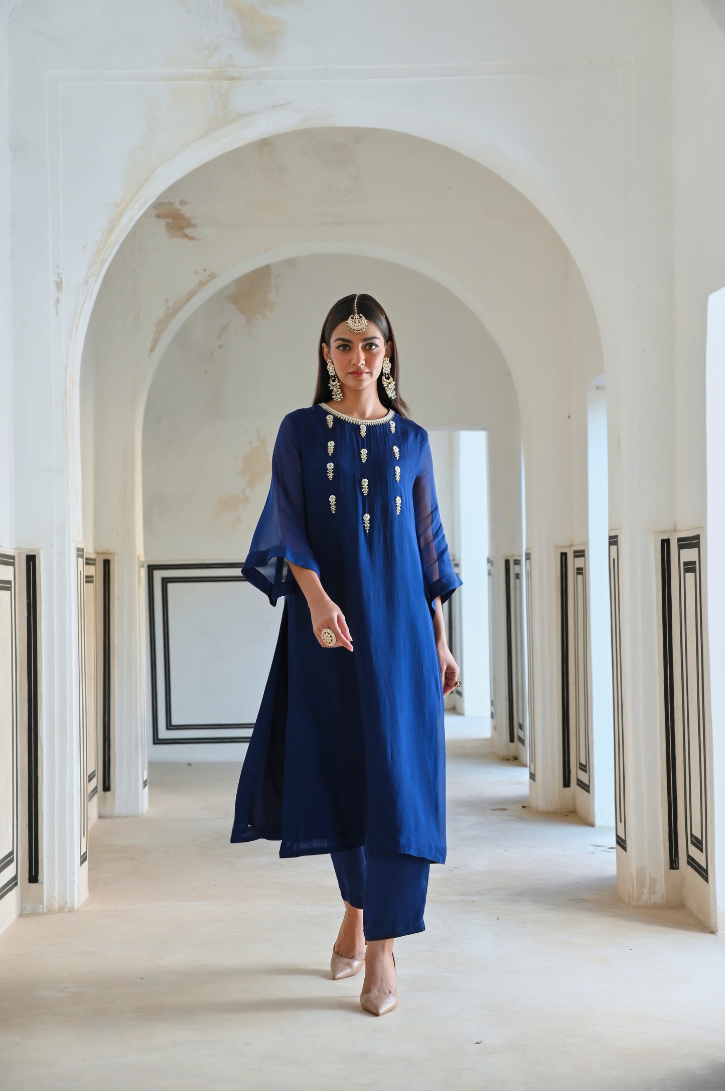 BELL SLEEVE YOKE FLORAL BUTTI EMBROIDERED KURTA WITH PANTS