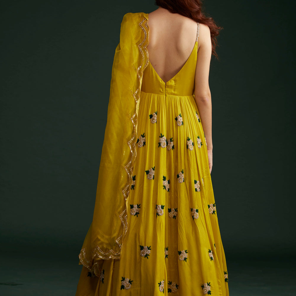 
                      
                        Chitrangda Singh in Magnolia Anarkali
                      
                    