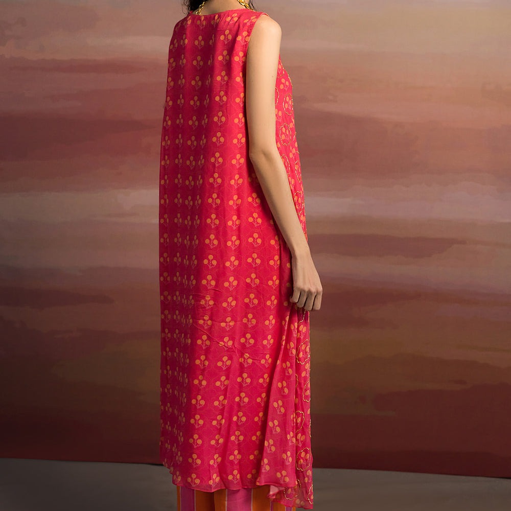 
                      
                        PRINTED KURTA AND STRIPED PANT SET
                      
                    