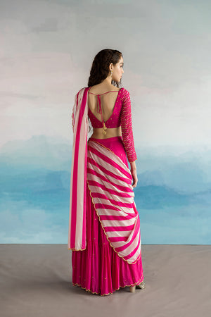 
            
                Load image into Gallery viewer, Rani Pink Pre-Stitched Palazzo Saree
            
        