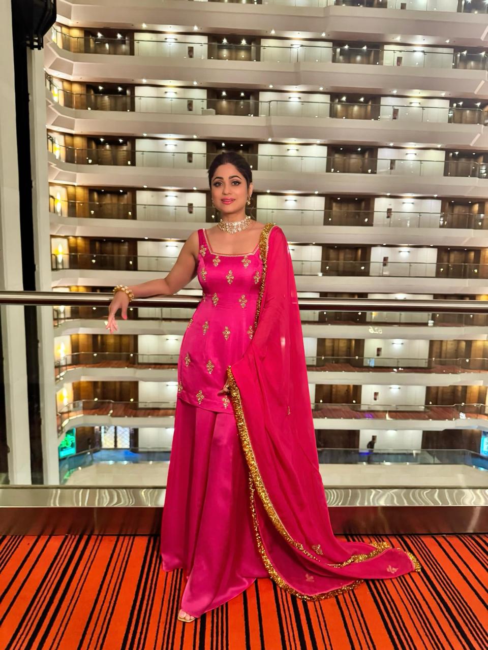 SHAMITA SHETTY IN SQUARE NECKLINE FLORAL BUTTI EMBROIDERED SHORT KURTA WITH PALAZZO AND DUPATTA- EC-SH-RAHI25-11- BrightPink