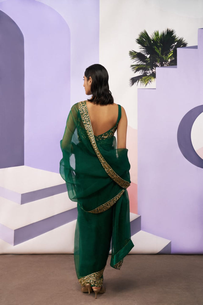 
                      
                        Emerald Green Saree
                      
                    