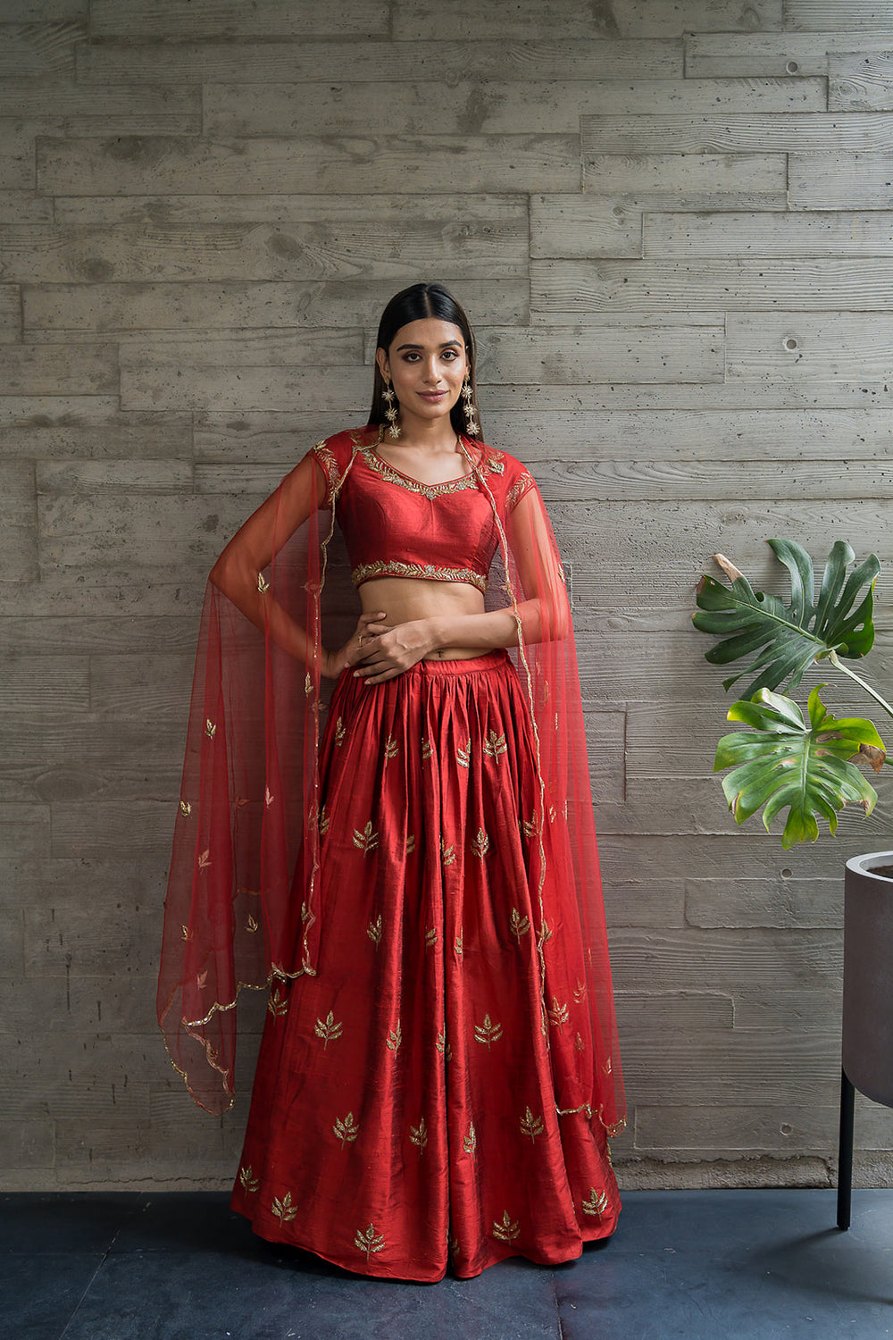 RED LEHENGA