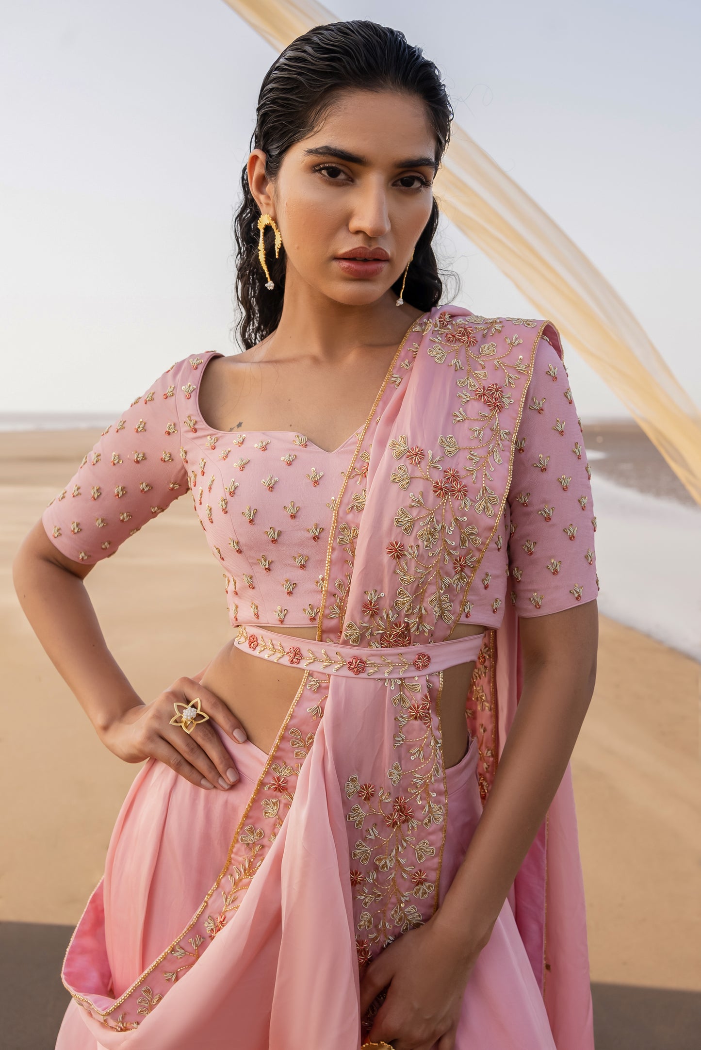 BABY PINK HALF KALI BUTTI GHAGARA SARI WITH BELT AND SMALL BUTTI BLOUSE ALONG WITH BORDER DUPATTA